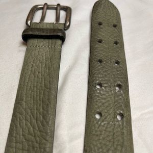 Women’s olive green leather belt.